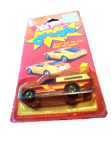 VINTAGE Hot Wheels 1984 Crack-Ups Back Biter #7578 red variation on long card
