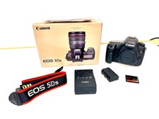 Canon EOS 5DS 50.6 MP DSLR Camera - Black Body, charger, strap and 64 Gg card