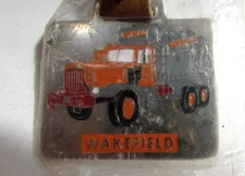Vtg Wakefield Trucking Keychain Fob Keyring Collectible Novelty Semi 18-Wheeler