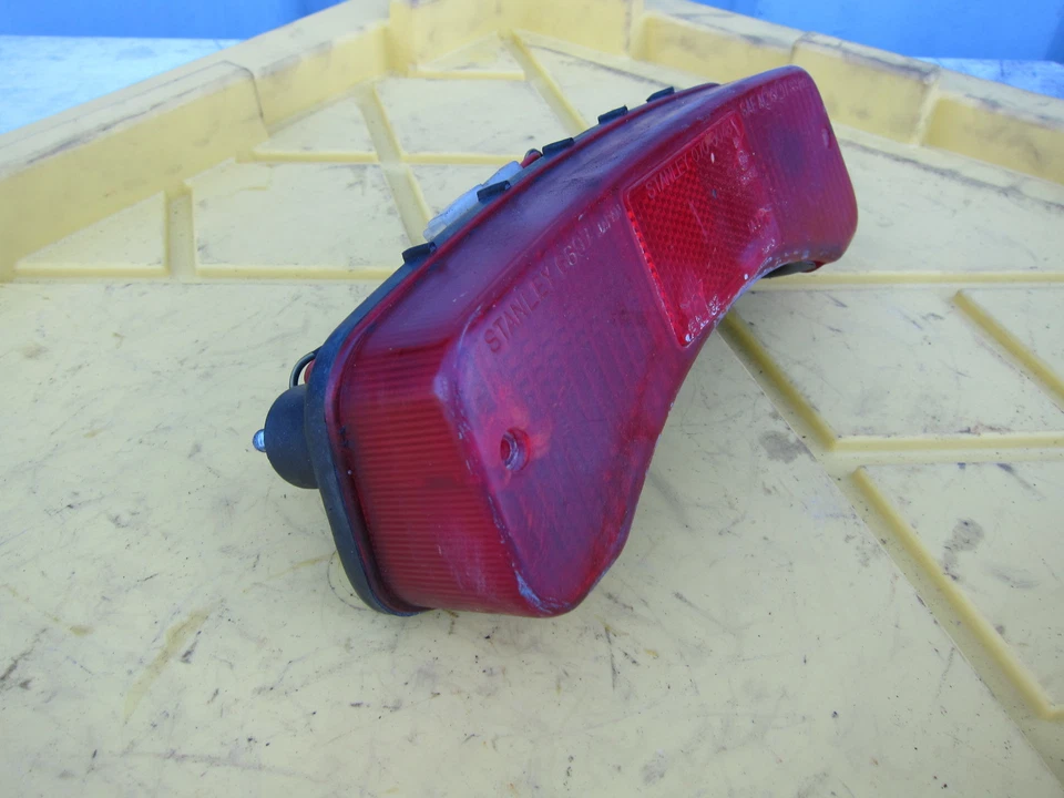 Kawasaki Eliminator 900 ZL900A 1985 OEM luz trasera luz de freno trasera Foto 2 de 4