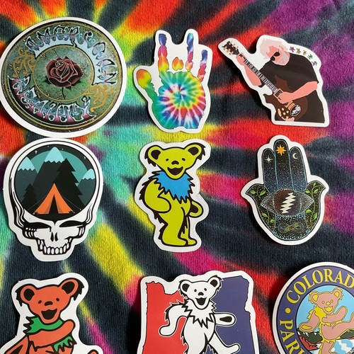 Adesivi Grateful Dead 20 Pezzi Orso Danzante Jerry Hippie Band Decalcomania Auto #AD - Foto 3 di 6