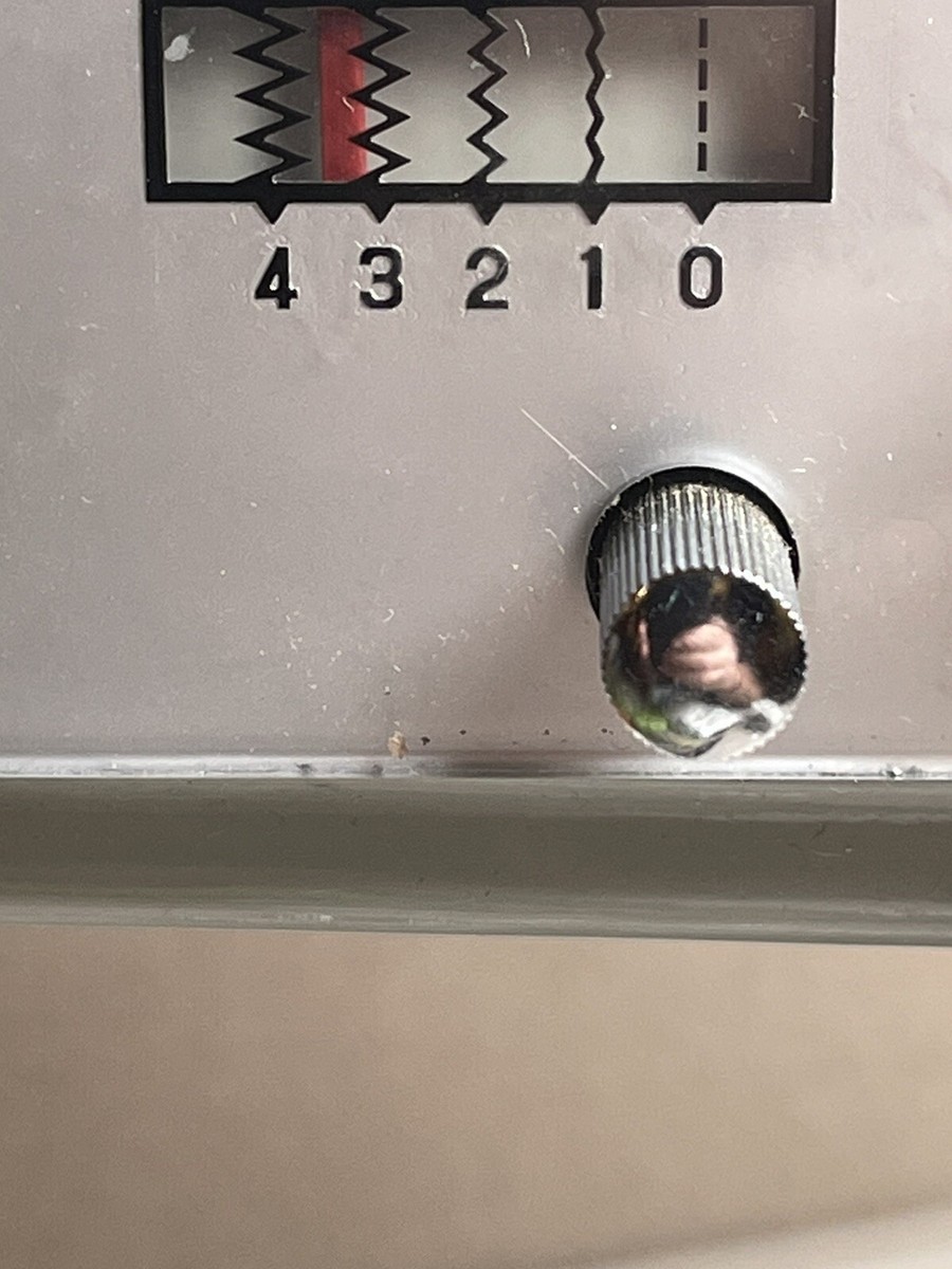 Vtg Fleetwood Deluxe Sewing Machine Portable - RARE ZigZag With