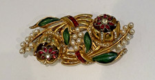CORO DUETTE SIGNED ENAMEL, RHINESTONE, & PEARL FLOWER TREMBLER DUETTE BROOCH