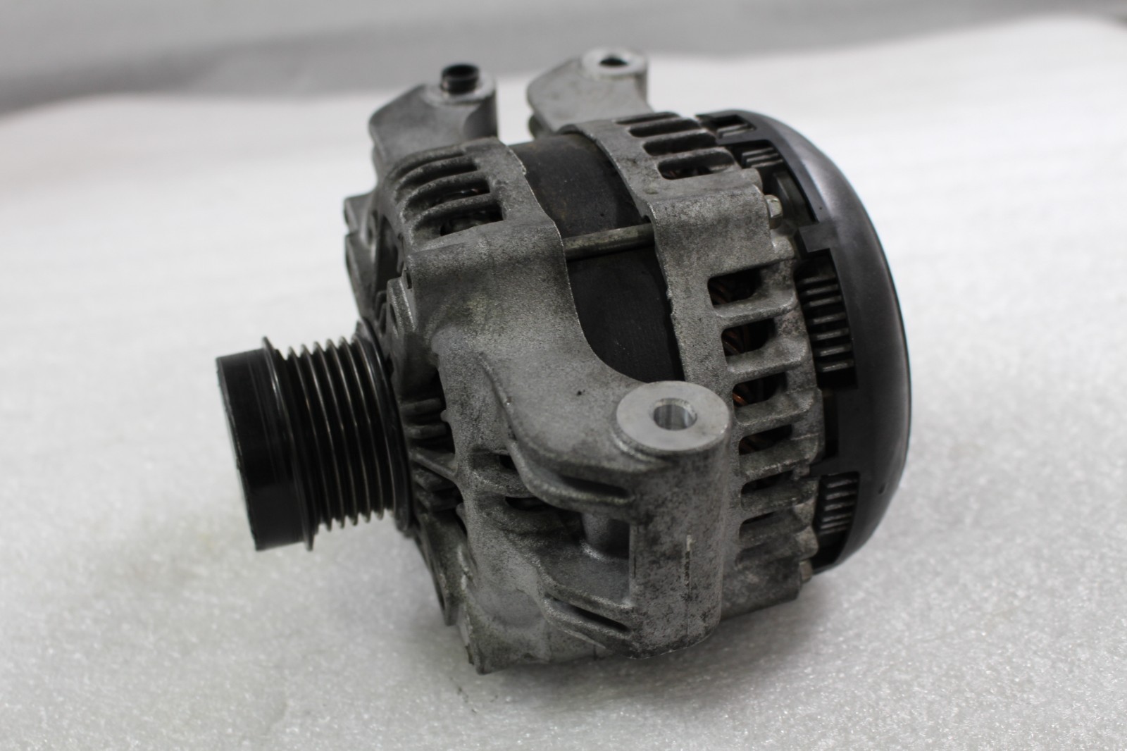 Maserati Ghibli, Alternator, Used, P/N 303187