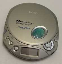 Sony Walkman CD Player D-F200 FM Am ESPMAX Portable CD-R/RW Silver Tested