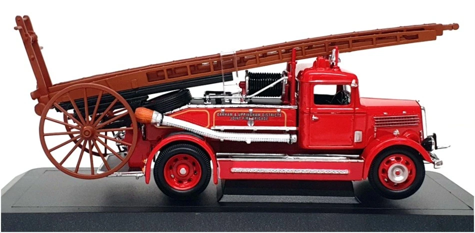 Road Signature масштаб 1:43 43011 - 1938 Dennis Light Four пожарная машина Oakham - Изображение 3 из 4