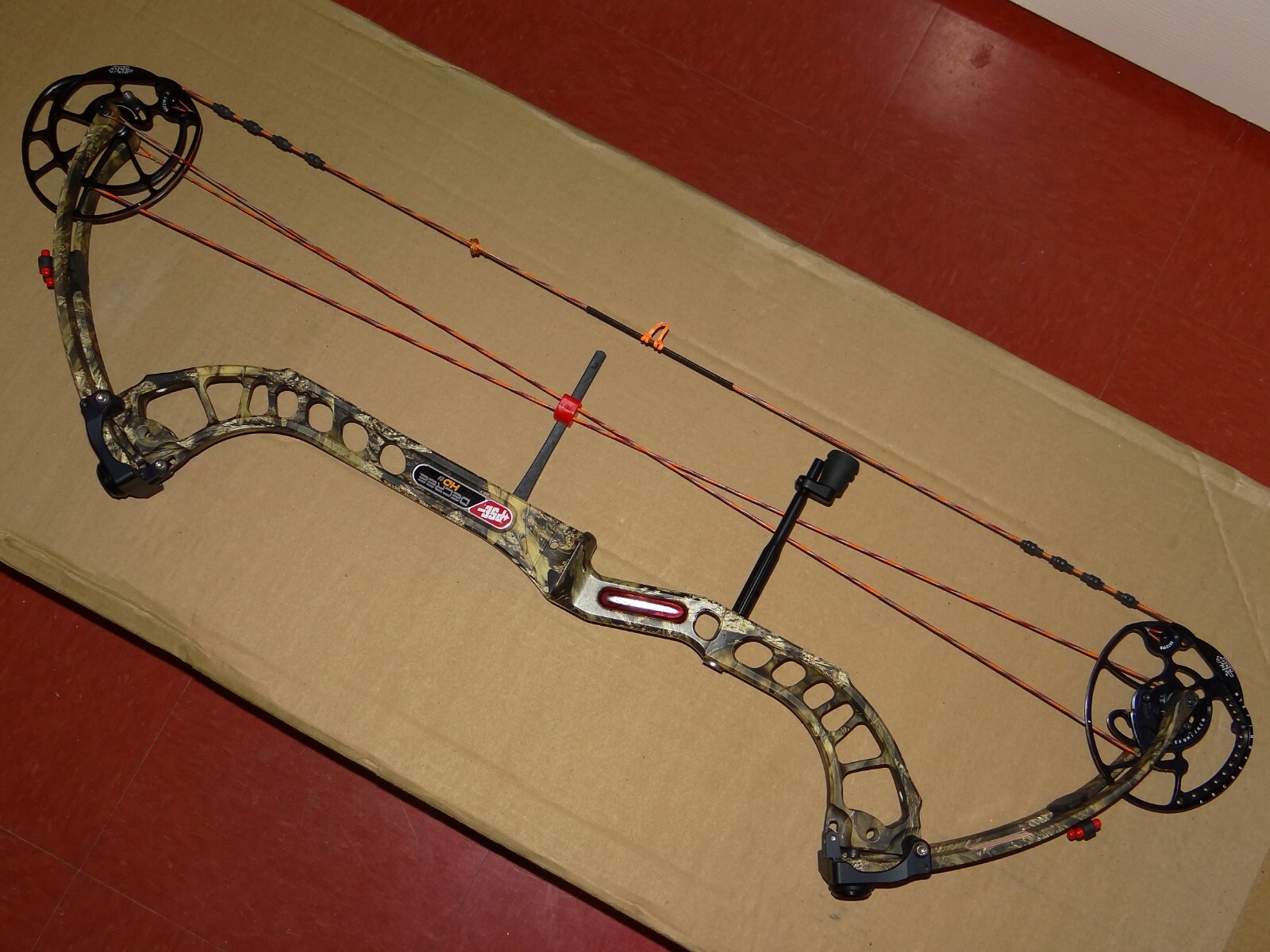 Right Handed ti HD Oak Mossy 29/60 Decree Camo PSE