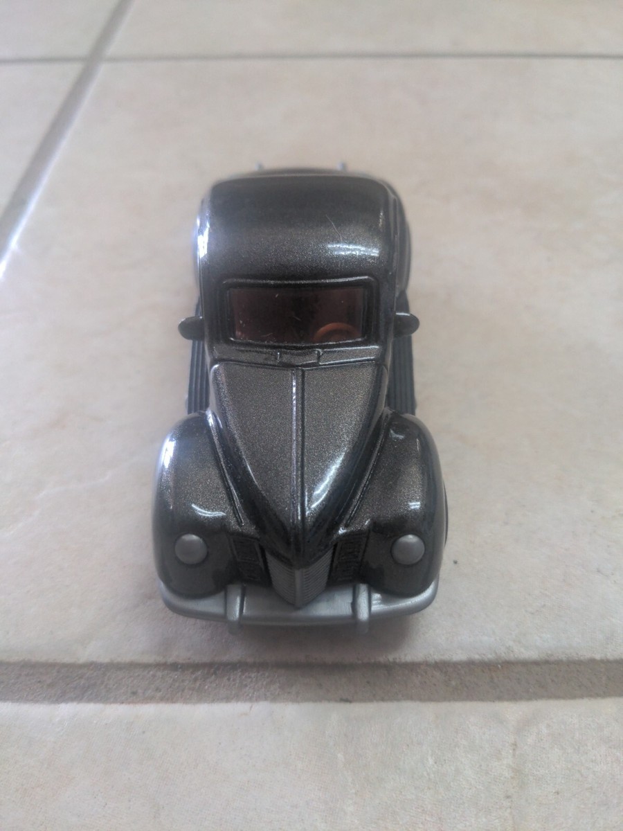 Tootsie Toy 1940 Ford Coupe Black 6