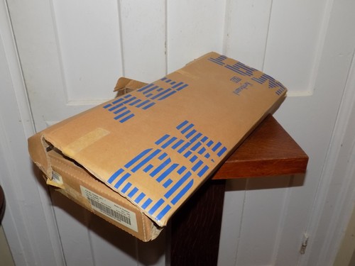 Vintage IBM Keyboard Model KB-7993 in Box - Picture 8 of 9