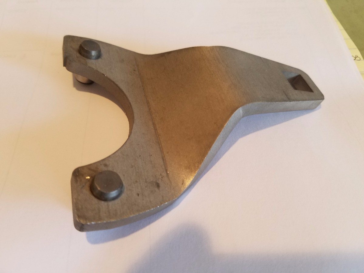 Montero Sport 6G74 Crankshaft Pulley Removal Tool MB990767 