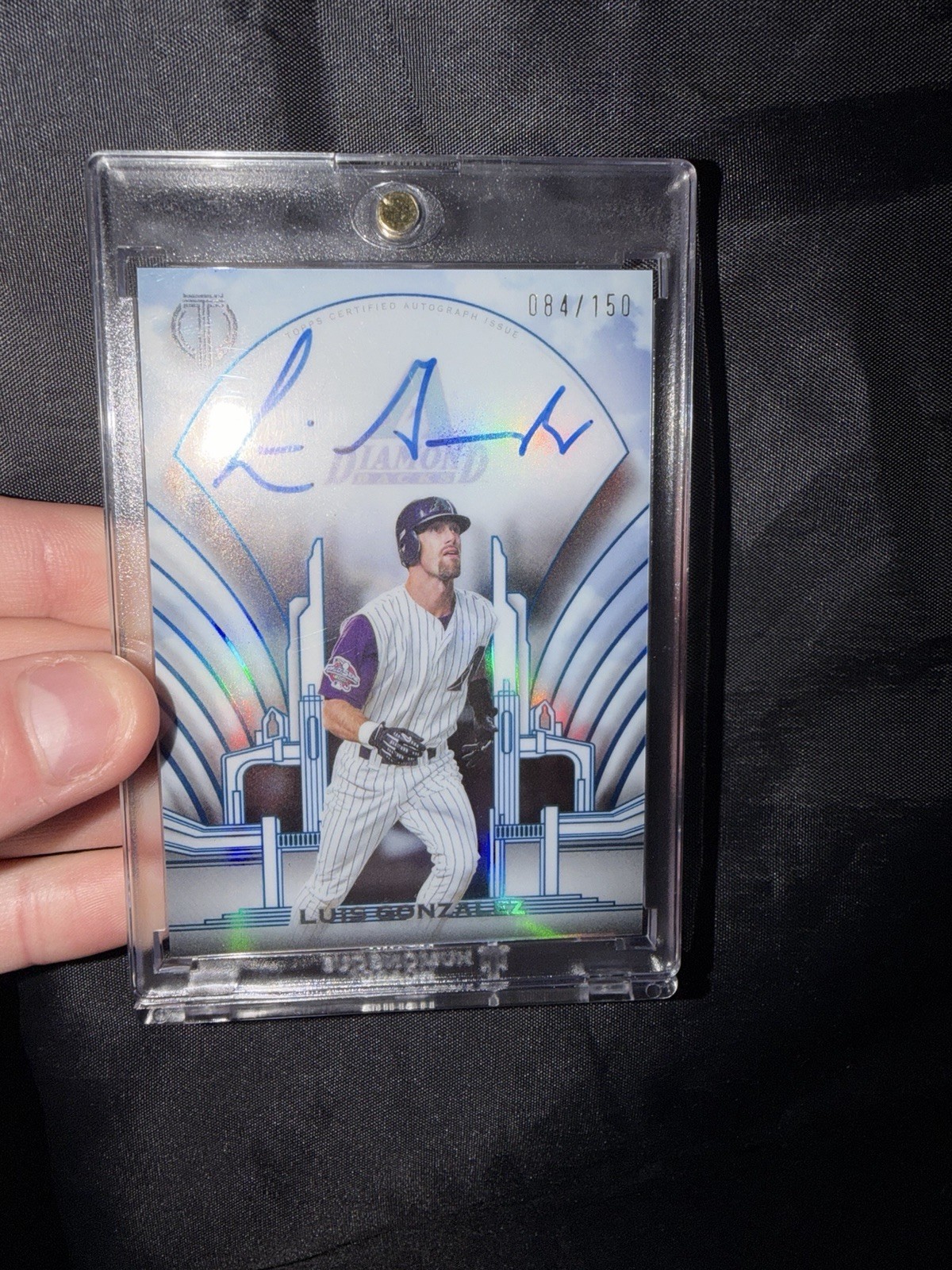 Luis Gonzalez Topps Tribute Crest Calligraphy On Card Auto /150