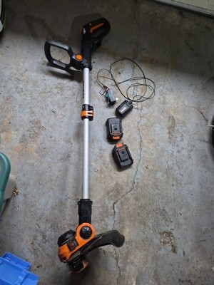 WORX Cordless Battery String Trimmer Weed Eater w/ 2 Battierys Battery Charger