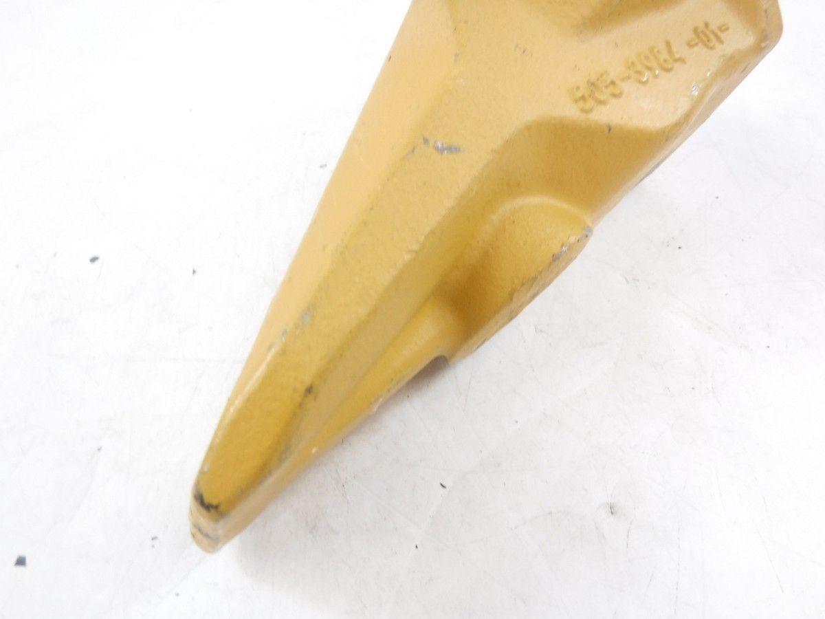 ダイクン Genuine OEM CAT Advansys 80 General Purpose Loader Bucket Tip For