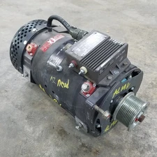 C.E. Niehoff 76761-N1609, 28V, 570 AMP, Alternator Generator - USED