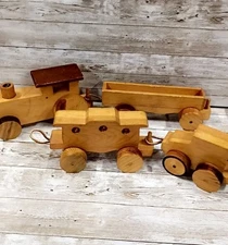 Vintage Handmade 4 Piece Natural Wood Train Set Kids Toy Christmas Tree
