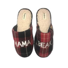 Dearfoams Red Plaid Slip On Mama Bear Slippers Women Size 5-6 Memory Foam NEW