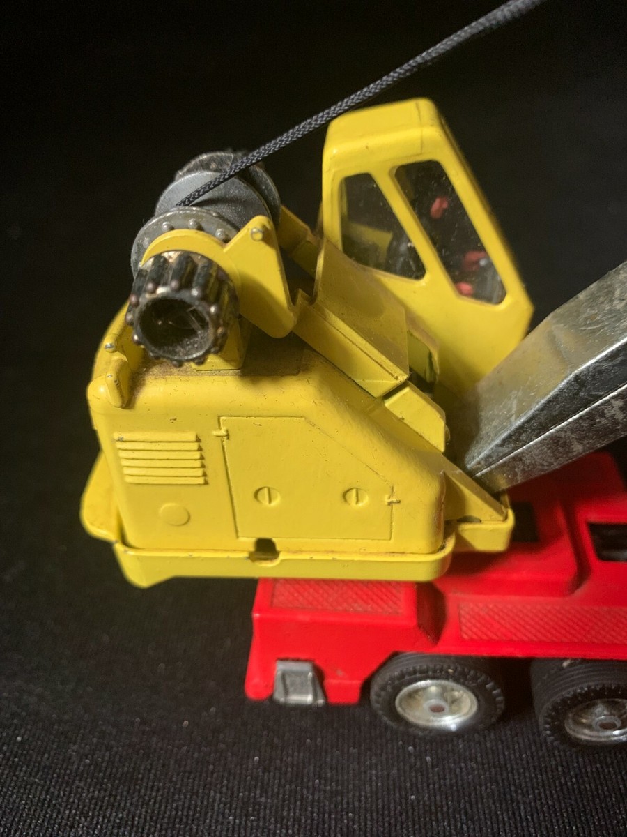 Corgi Major #1154 Mack-Priestman Crane Truck Diecast (Vintage