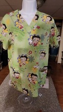 Betty Boop and Puppy Women Scrub Top Short Sleeve 2 pockets V Neck Med