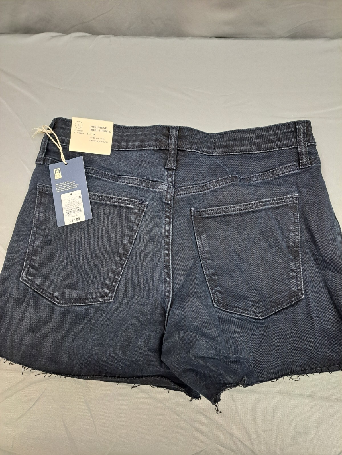 Universal Thread Women's HighRise Midi Blue Jean Shorts Pick Size and