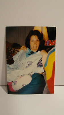1980S VINTAGE FOUND PHOTOGRAPH COLOR ORIGINAL PHOTO WOMAN CHRISTMAS XMAS GIFT