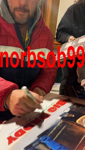 FOTO FIRMADA POR ADAM SANDLER BIG DADDY 12x18 con PRUEBA DE VIDEO EXACTA Y CERTIFICADO DE AUTENTICIDAD BECKETT BAS - Imagen 3 de 5