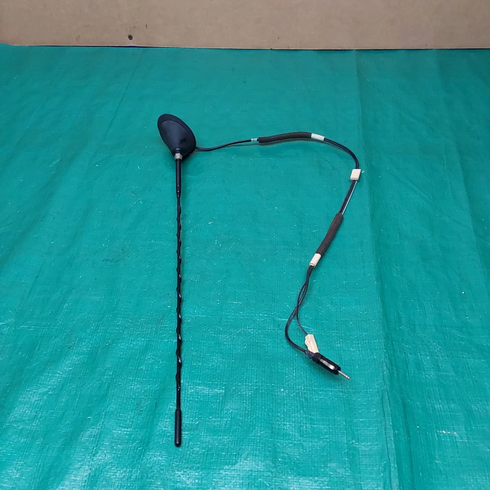 Antena de techo de audio Toyota Prius 2004-2009 OEM 86300-47030 Foto 2 de 2