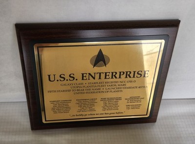 4241）USSフライングフィッシュ　原潜（SSN-673）　壁掛け　プレート Star Trek USS Enterprise 1701-D Dedication Commission Bridge