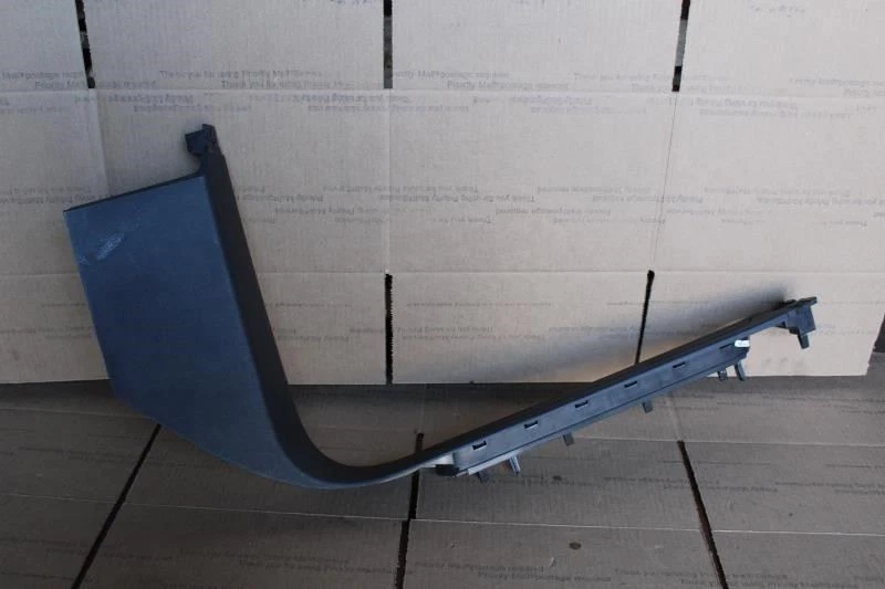 2011 2012 2013 2014 VOLKSWAGEN TOUAREG PASSENGER FRONT DOOR SILL SCUFF PLATE - Image 2 of 4