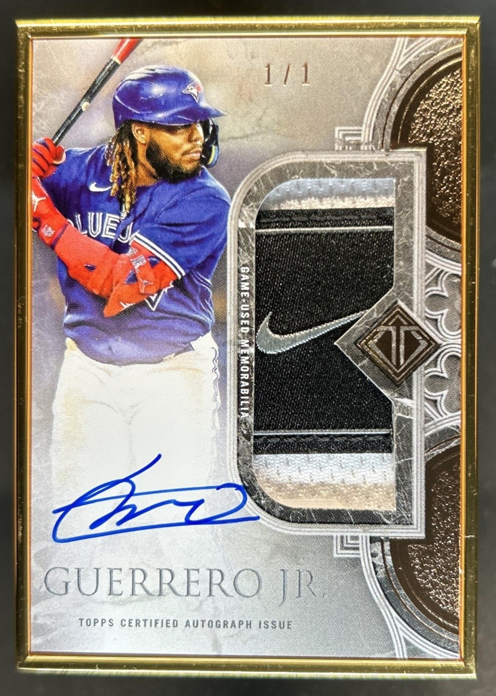 2023 Topps Transcendent Vladimir Guerrero Jr. Patch Auto Rose Gold Tag #1/1 view 1