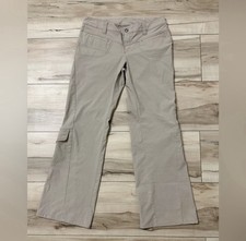 Women  s Athleta Active pants Size 6 Stretchy Material