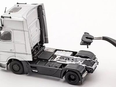 MERCEDES-BENZ ACTROS TRANSPORTER WHITE 1/64 DIECAST MODEL BY GCD