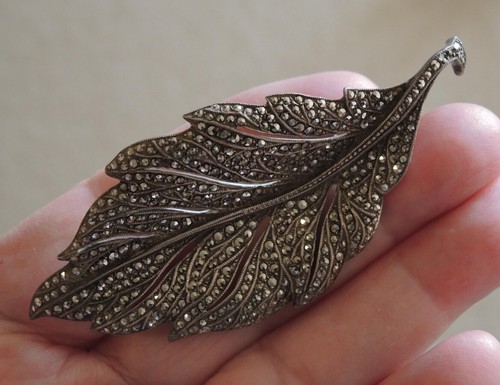 VINTAGE AUSTRALIAN STERLING SILVER & MARCASITE LEAF BROOCH + EARRINGS 33gms #16 - Picture 2 of 5