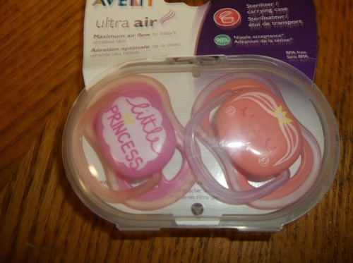 PHILLIPS AVENT ULTRA AIR 2 PACK PACIFIERS WITH CASE 6-18 MONTHS PINK - Picture 3 of 5