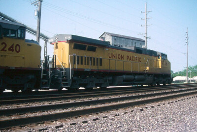 ディングル45s Railroad Slide - Union Pacific #9736 Locomotive 1995 Elmhurst