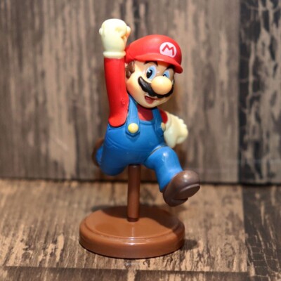 CHOCO EGG NEW SUPER MARIO Bros. Wii Figure Mario 2010 Nintendo