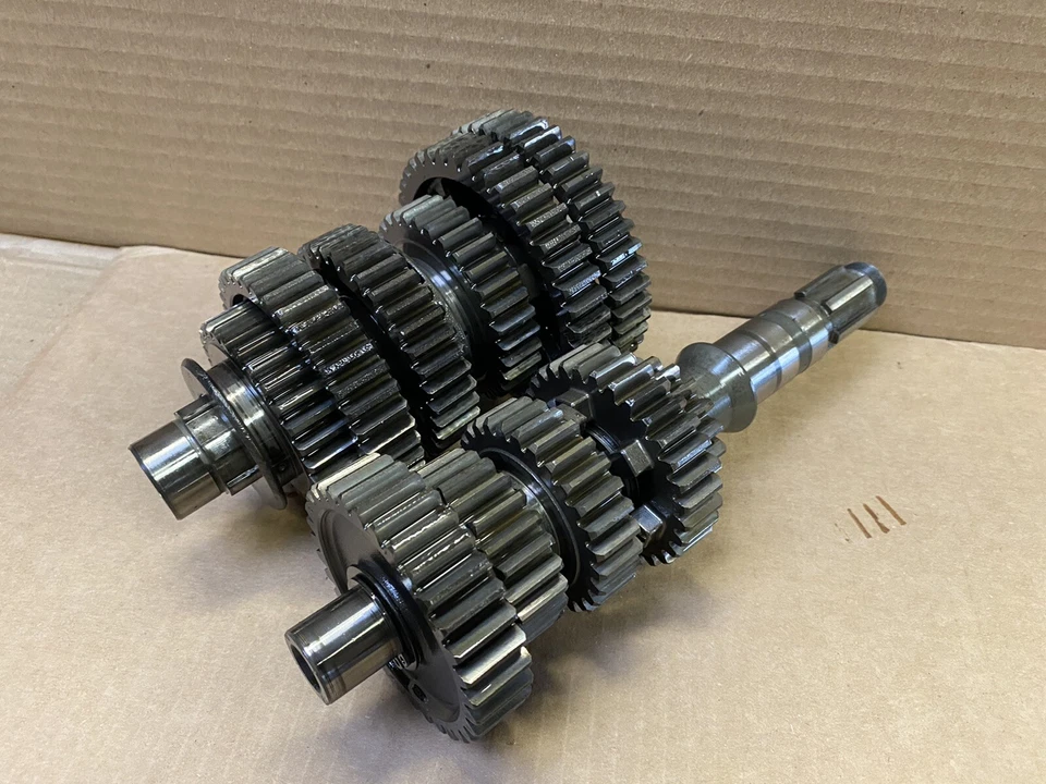 82 Yamaha XV920 Virago коробка передач в сборе комплект зубчатых колес OEM -48 - Изображение 4 из 4