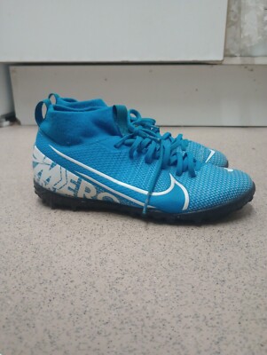nike football boots size 3