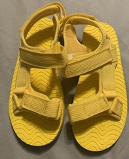 Girl s Yellow Cat Jack Summer Sandals Size 2 Distributed By Target