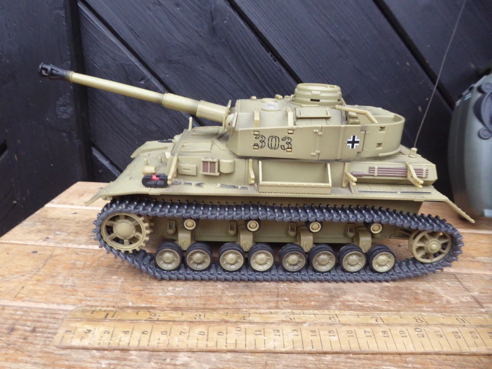 Forces of Valor Radio Controlled Series - WW2 German Tank .Working order (M - Image 3 of 4
