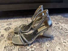 Badgley Mischka Size 8 Silver Prom Block Heels Strappy Metallic Wedding