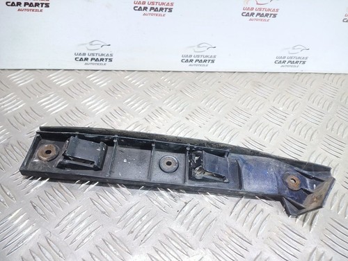Volkswagen Golf IV 2004 Halterung Stoßstange Stoßfänger vorne UST64333