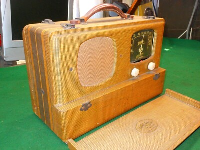Rare TWEED VINTAGE ZENITH OLD NEAR MINT ANTIQUE WAVE MAGNET RADIO