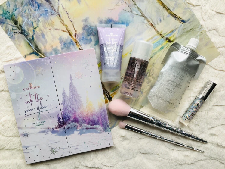 Essence Into the Snow Glow Face & Eye Eyeshadow and Face Palette new - Bild 3 von 4