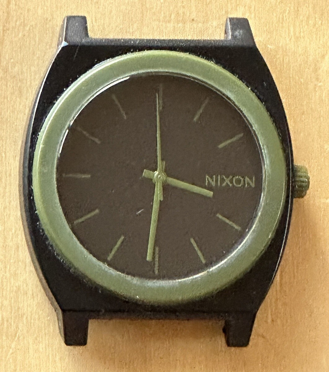 NIXON MINIMAL The Time Teller Quartz Analog Men's Watch Needs Band
