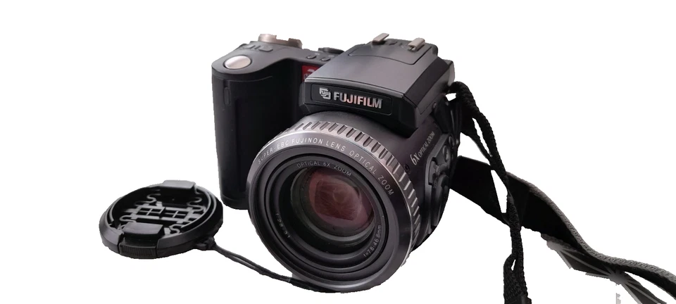 Fujifilm FinePix 6900 Zoom, photo 3 of 5