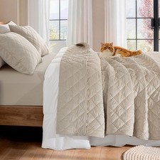 Luxury Velvet Quilt Set Queen Size 3 Piece, Soft Channel Stitch