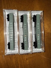 N GAUGE MICRO TRAINS LINE LOT OF 3  BRITISH COLOMBIA RAILWAY 50’ FIXED  GONDOLA