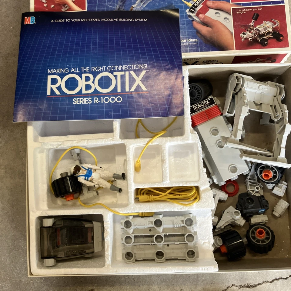 Milton Bradley 1985 ROBOTIX Serie R-1000 Juego Piezas Viene Con Figura Foto 2 de 4