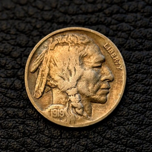 (ITM-7455) 1919-D Buffalo Nickel ~ Very Fine (VF) Cndtn ~ COMBINED SHIPPING!