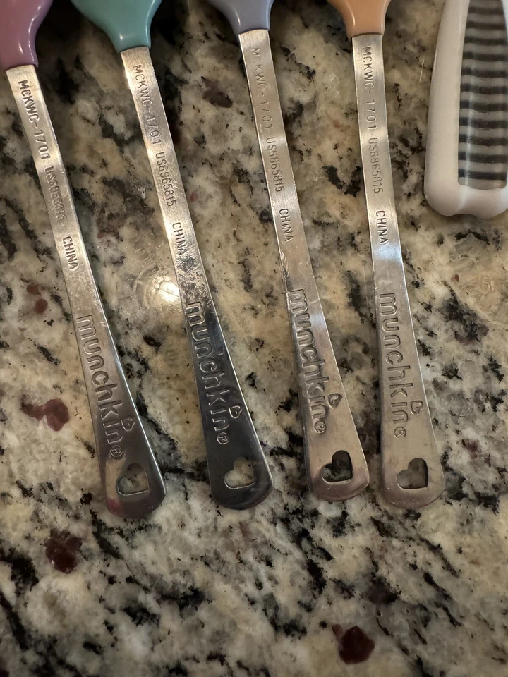 8 piezas LOTE Cucharas para Bebé Nuk Munchkins Pre-cuchara 4 Punta Suave 4 Tenedor para Principiantes Pequeños Foto 3 de 4